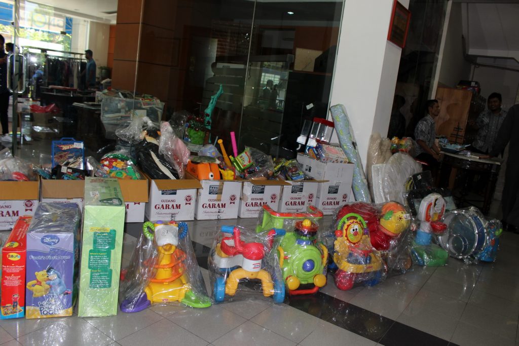 Garage Sale for Hope