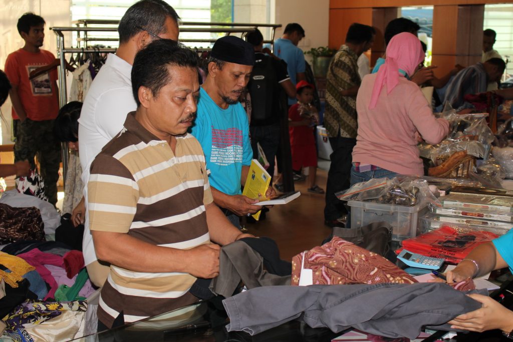 Garage Sale for Hope