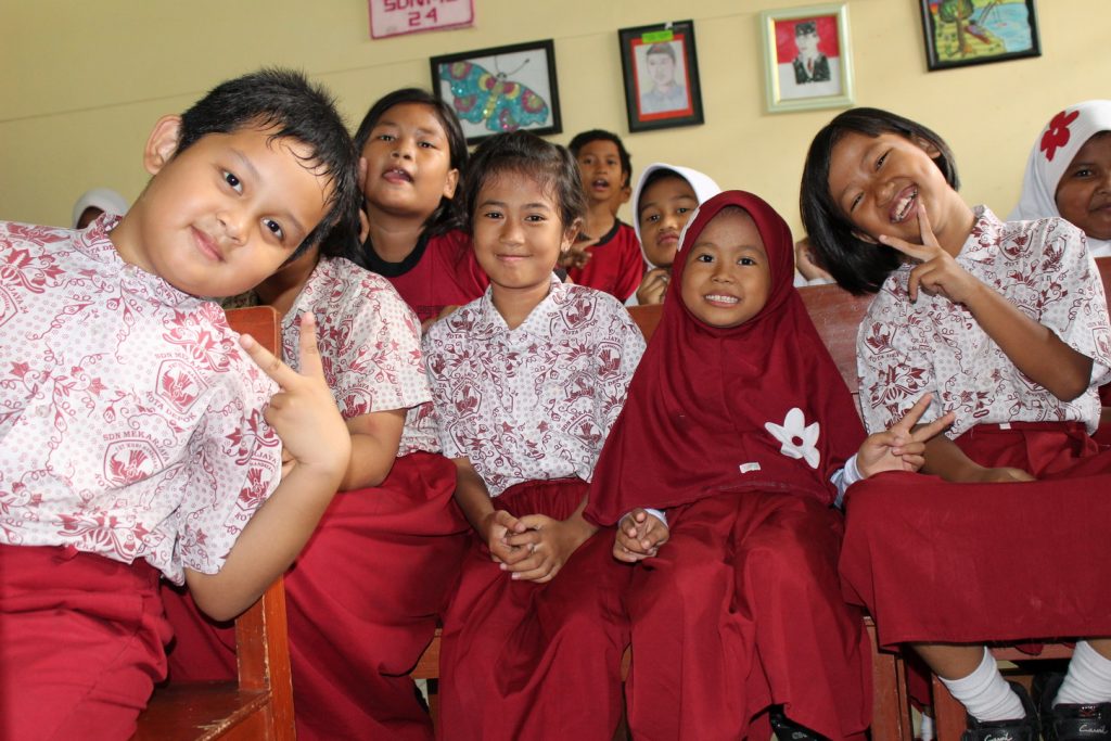 Penyerahan Paket Bantuan