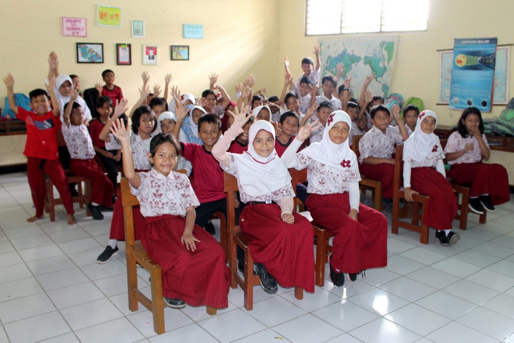 Penyerahan Paket Bantuan