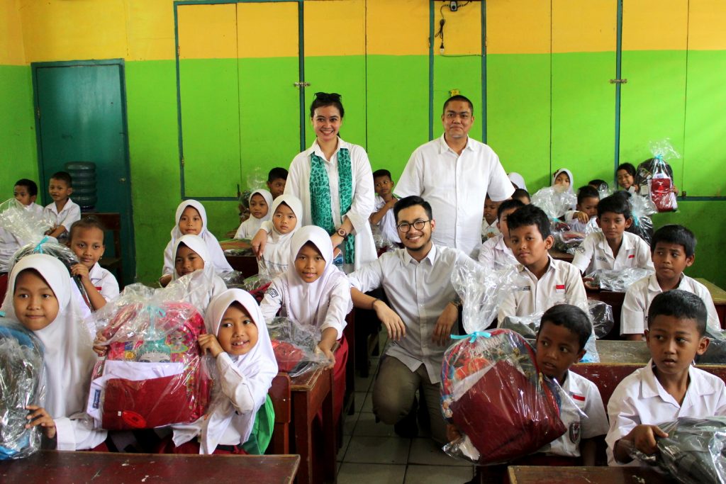 Penyerahan Paket Bantuan