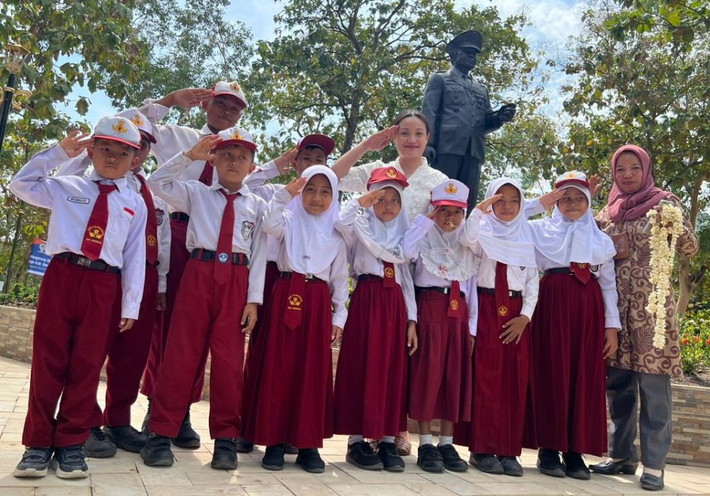 Simbolis Bantuan Yayasan Damandiri