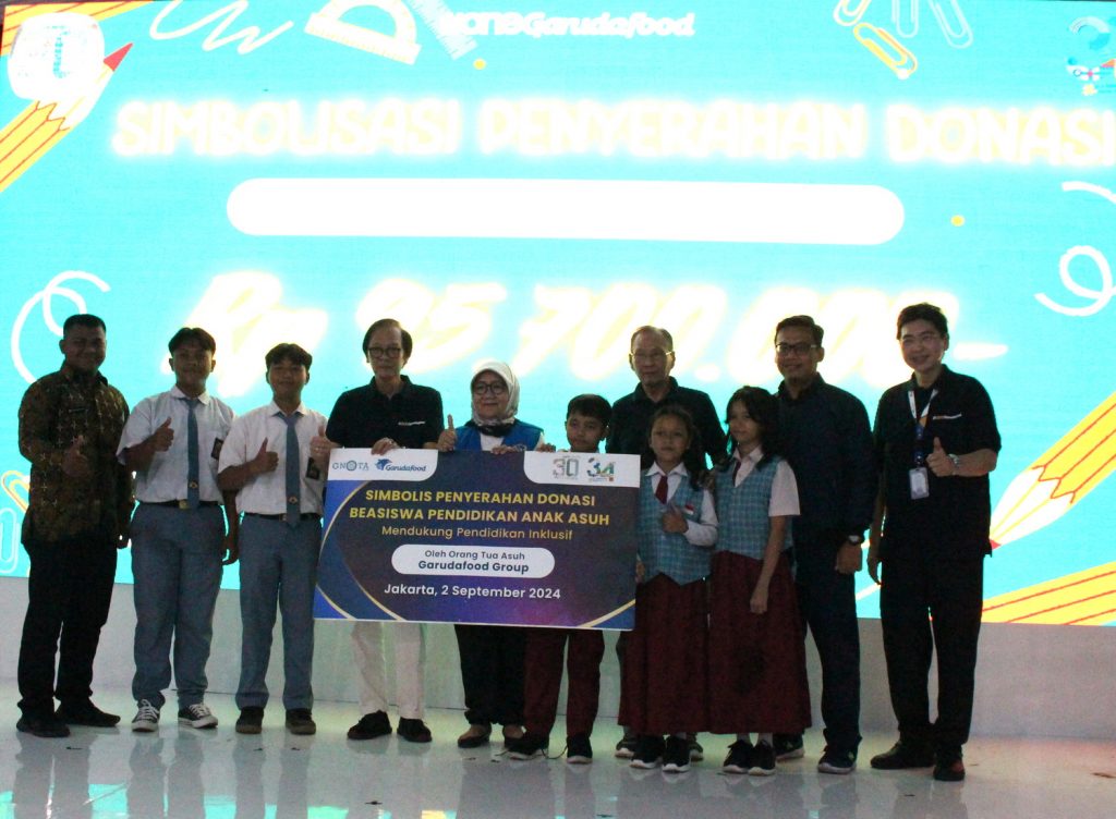 PT. Garudafood Putra Putri Jaya Tbk Bantu 340 Anak Asuh